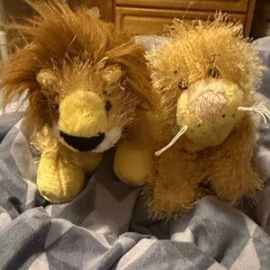 Webkinz lion and lioness pair